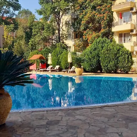 Apartment Menada Kalia *